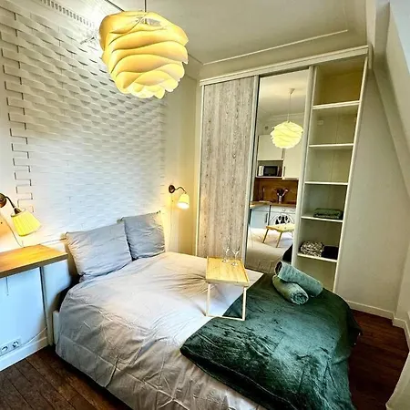 Champs-elysees - For 2 People باريس